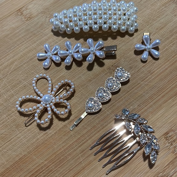 gorgeous bundle of gold hair accessories / clips .. x5 items new - Picture 3 of 3